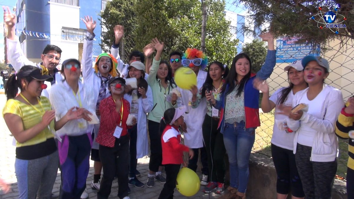 Doctores Alegridosis presentes en la Cuarta Feria de Promoción y Prevención en Salud en la ciudad de El Alto